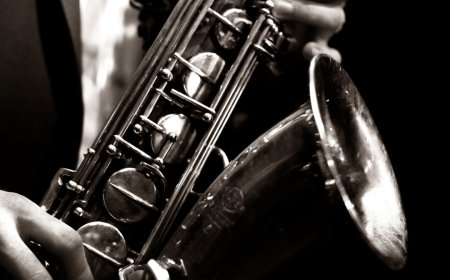 Experience Saudi Arabian Musicians: Best of Traditional and Modern Talent