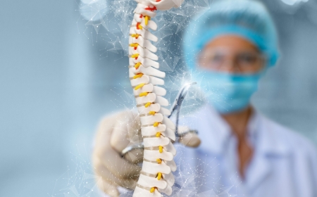 Top 5 Warning Signs You Should Visit Spine & Neurosurgeons in Bharuch Right Away