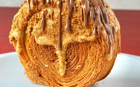 Why Everyone’s Obsessed with the Matilda Cake?