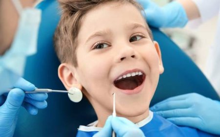 Herstel van je glimlach: oplossingen met implantaten en protheses