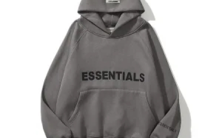 The Essentials Hoodie for Effortless Looks