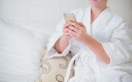 Terry Cloth Robes: The Perfect Blend of Luxury, Comfort, and Functionality