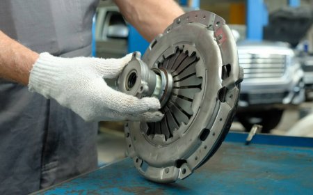 Transmission & Clutch Repair: Keeping Your Heavy-Duty Truck on the Move
