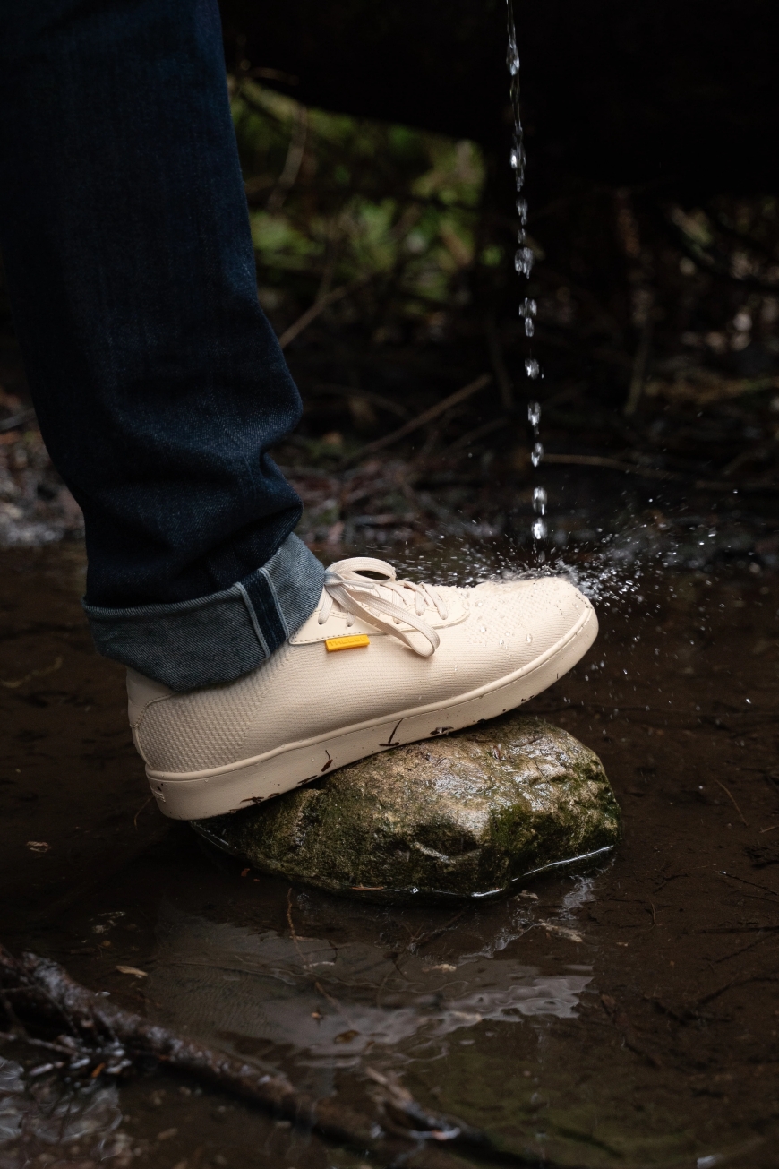 Step Out in Confidence: The Ultimate Guide to Stylish Waterproof Shoes for Women